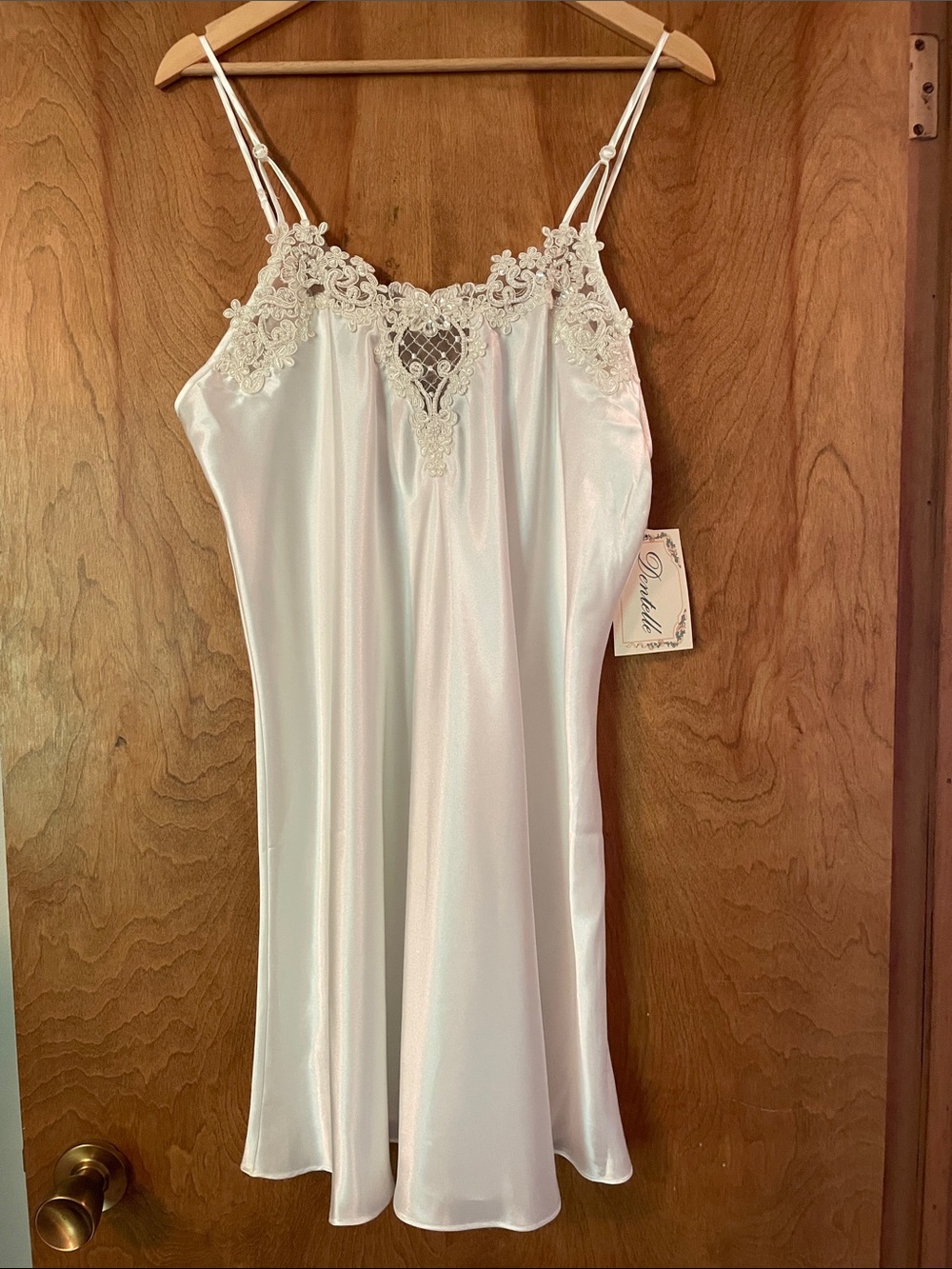 Dentelle Vintage Delicate Ivory Satin Feel Lace-Trim Nightie, XL